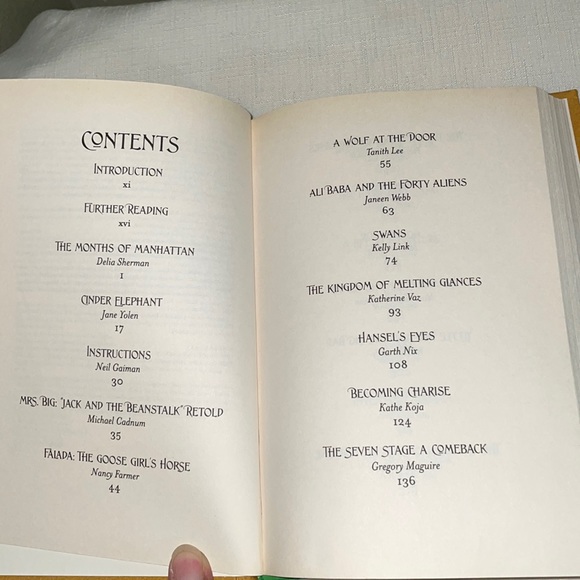 The Dark of the Woods: Fairy Tales for Modern Times Hardback book - Picture 7 of 9